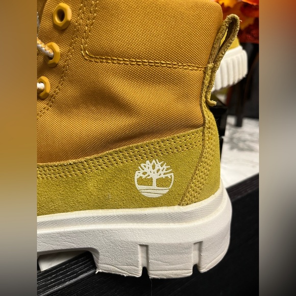 Timberland Mustard High-Top Boots with White Soles - Picture 2 of 11